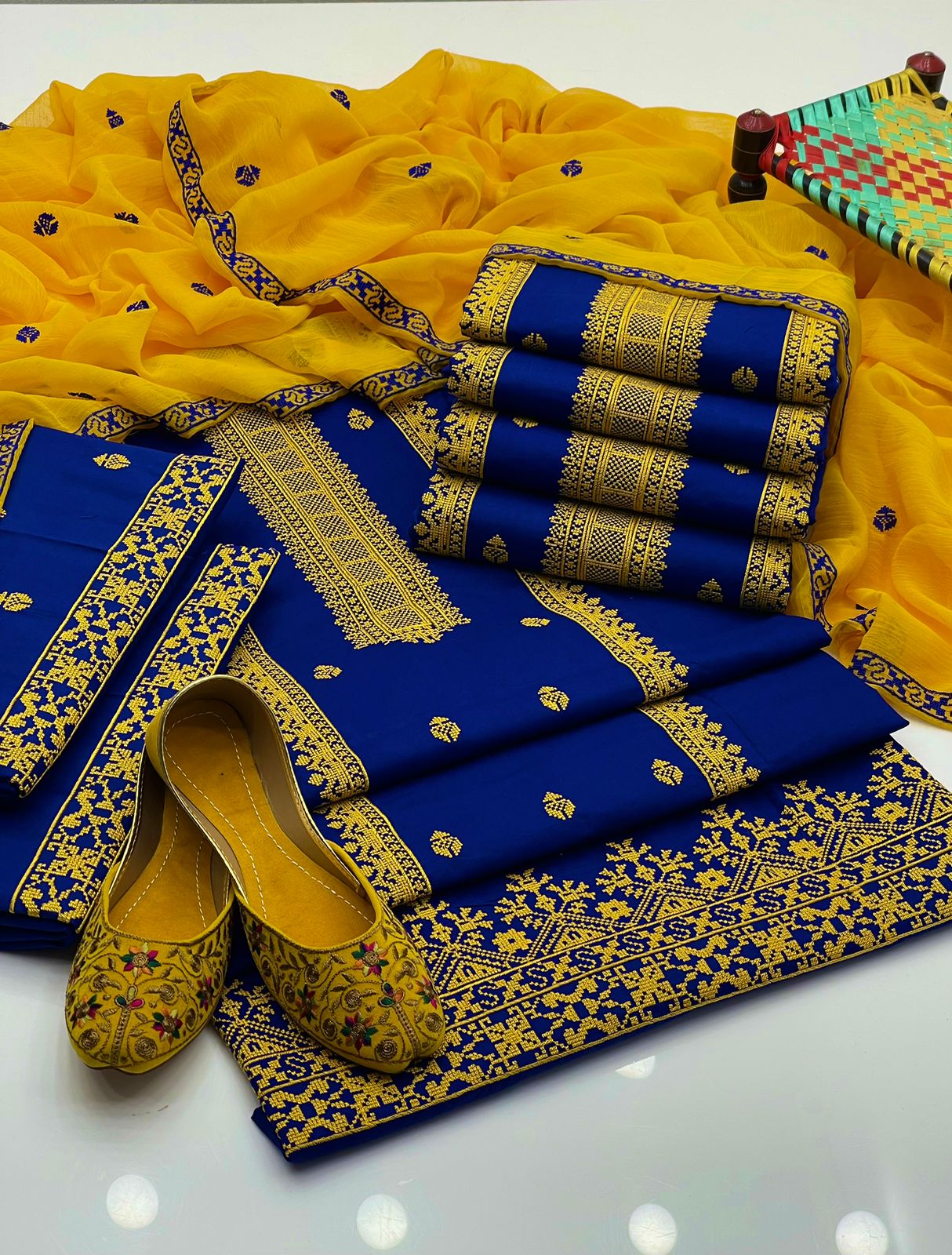 4 pcs Suit Lawn Embroidery Gala daman Shirt
